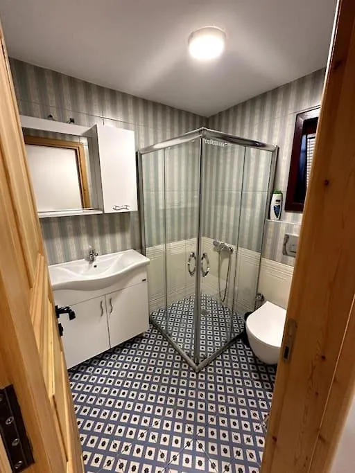 Bebek Apt 1 Min Walk To Beach Daire İstanbul